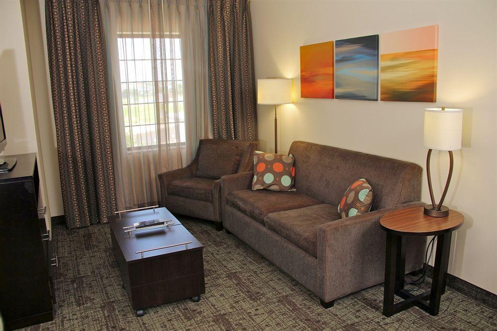 Staybridge Suites Bismarck By Ihg Exterior foto