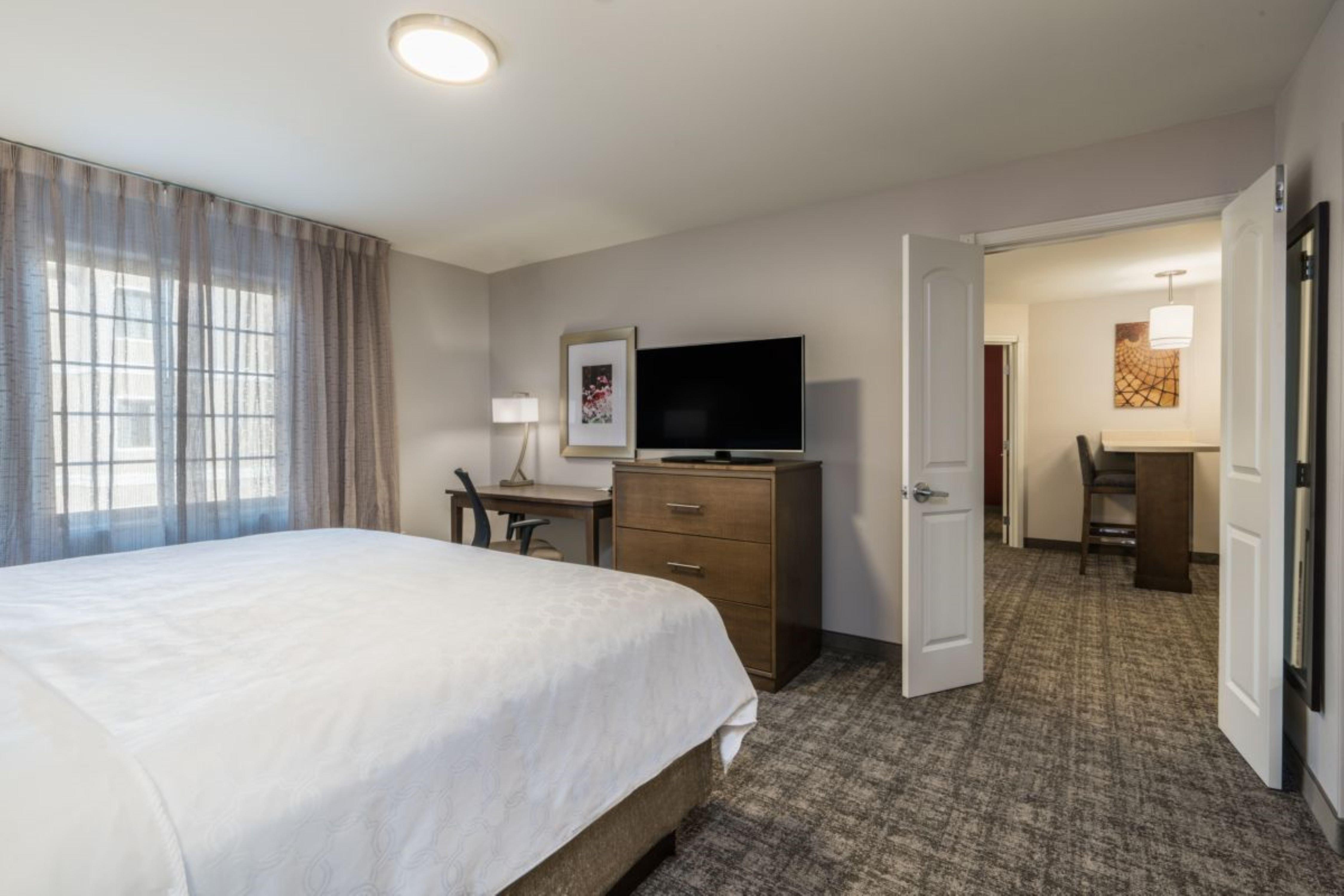 Staybridge Suites Bismarck By Ihg Exterior foto