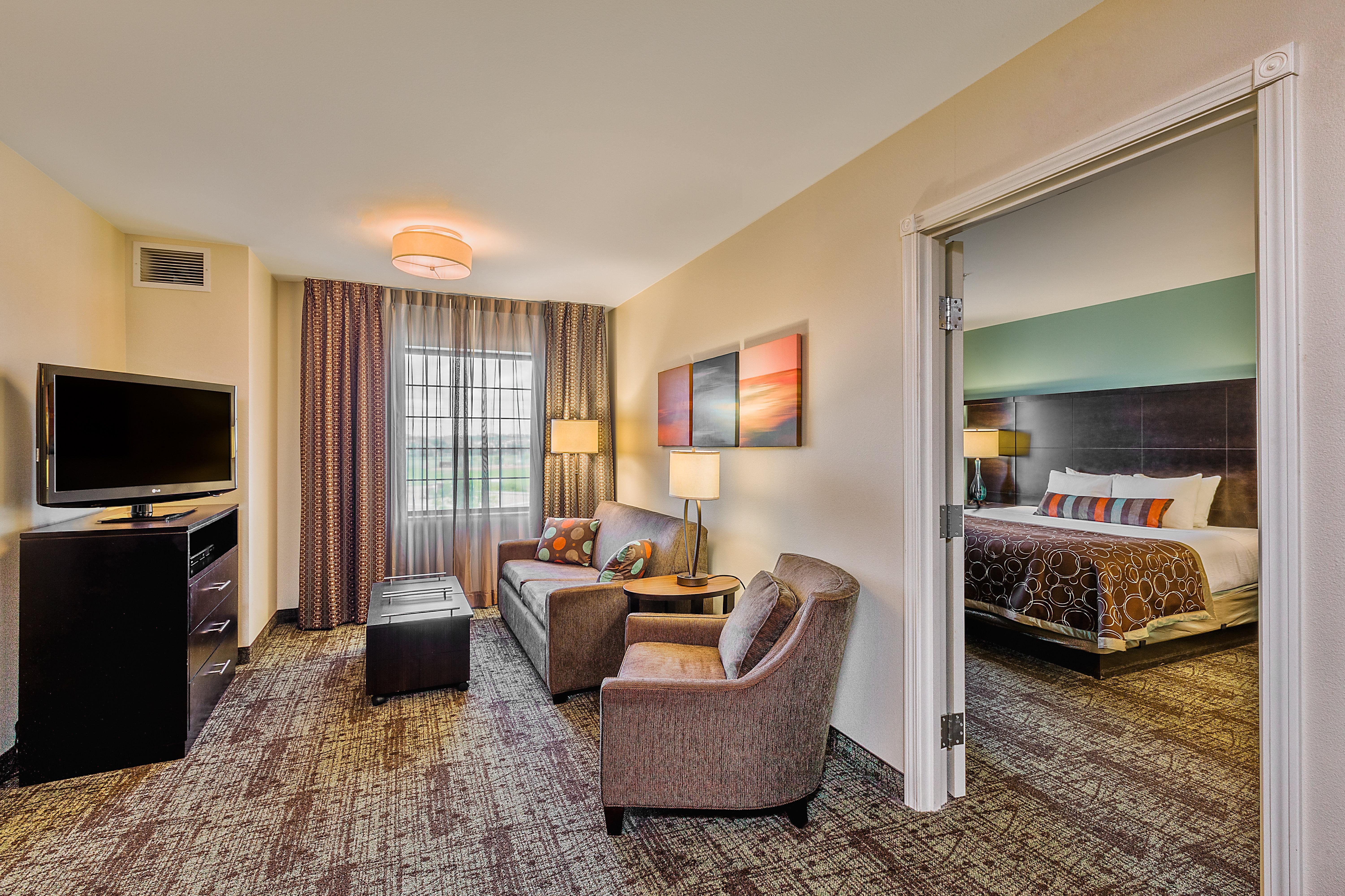 Staybridge Suites Bismarck By Ihg Exterior foto