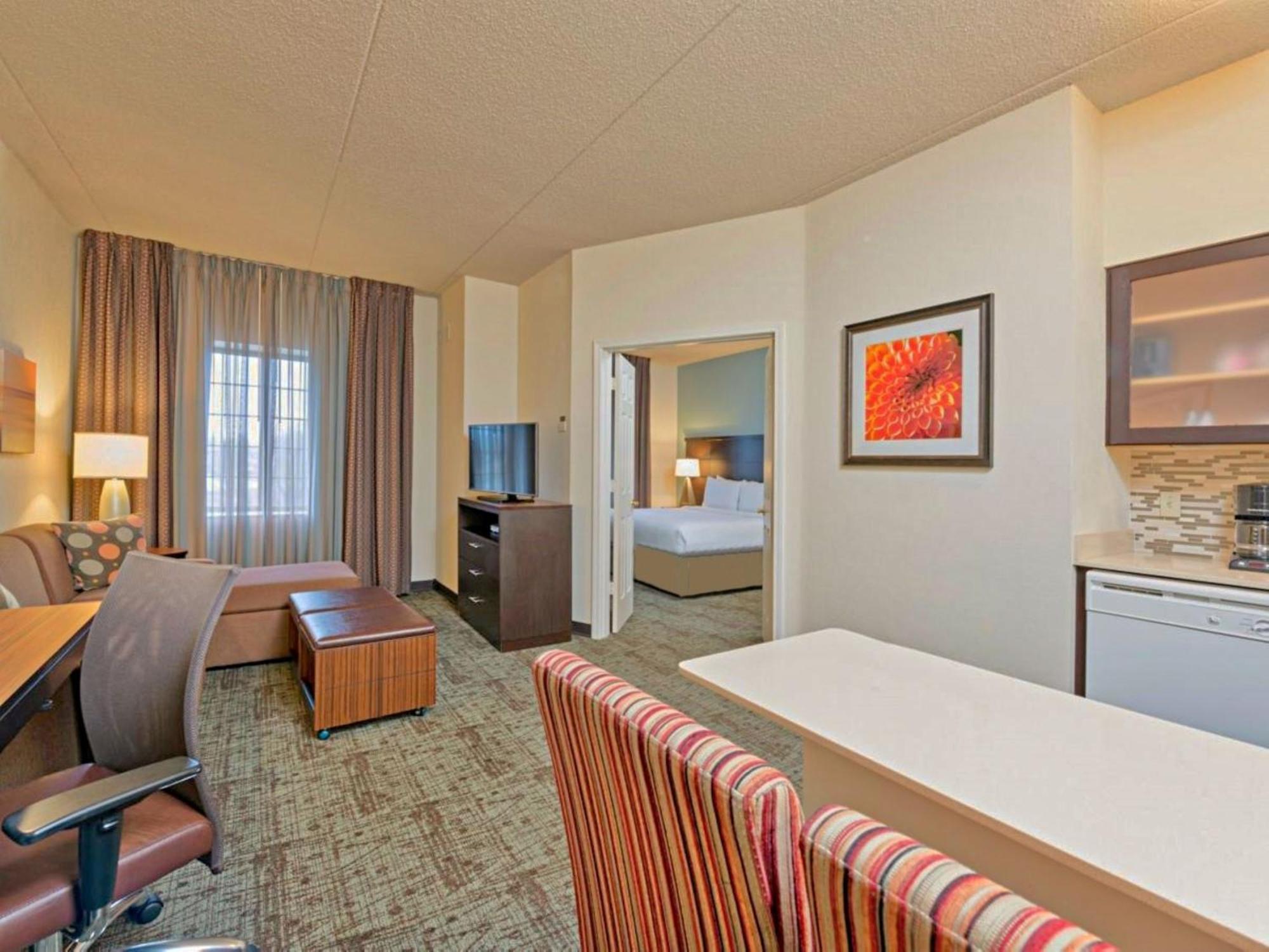 Staybridge Suites Bismarck By Ihg Exterior foto